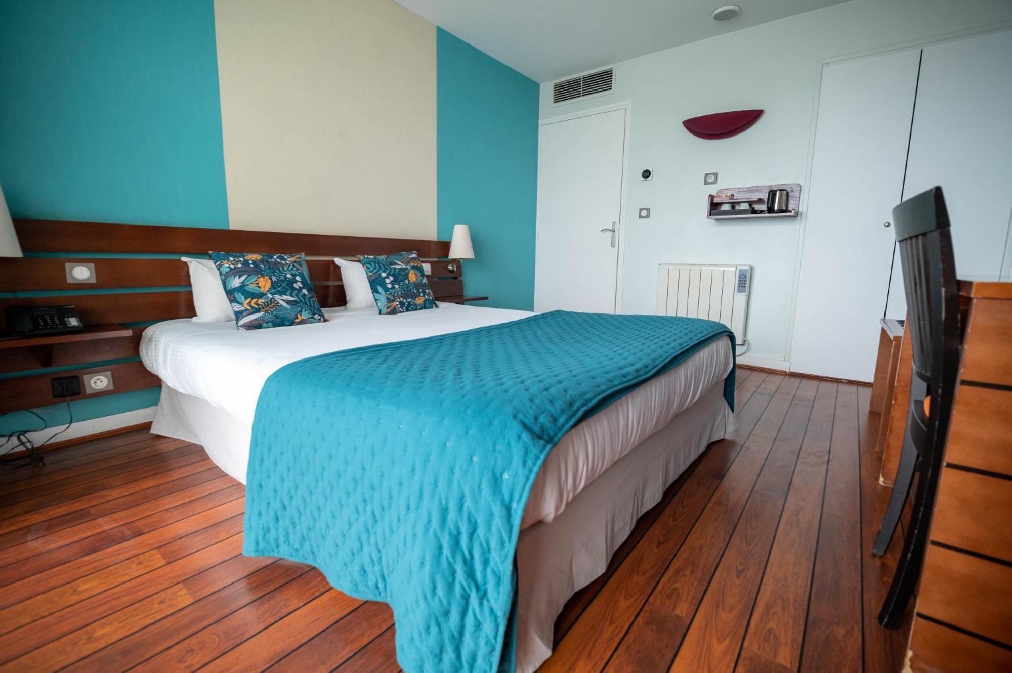 Logis Hotel - La Petite Rade เลออาฟร์ ภายนอก รูปภาพ