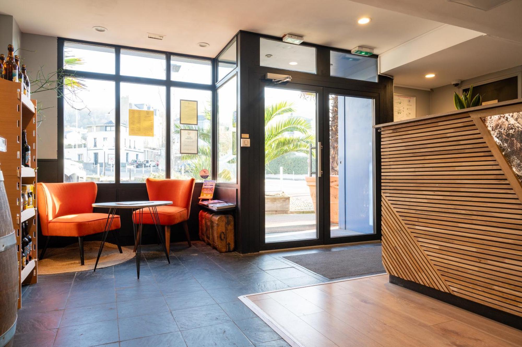 Logis Hotel - La Petite Rade เลออาฟร์ ภายนอก รูปภาพ